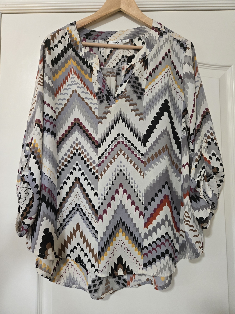 Cato Multicolor Chevron V‑Neck Roll‑Tab Tunic Fall
